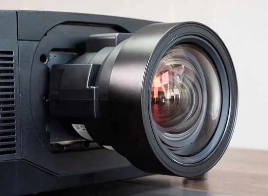 بروجكتور ليزر هولوغرام Flyin EL-G36KU 4K 7D مع 3LCD 30K ANSI Lumens للمباني الخارجية